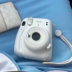 Instax Fujifilm Camera mini 11 White
